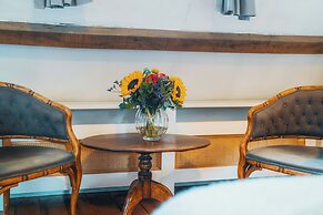 Number 11 Exclusive Guesthouse