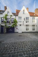Number 11 Exclusive Guesthouse