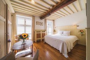 Number 11 Exclusive Guesthouse