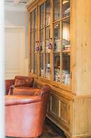 Number 11 Exclusive Guesthouse