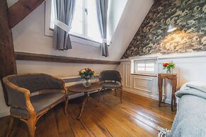 Number 11 Exclusive Guesthouse