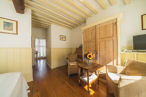 Number 11 Exclusive Guesthouse