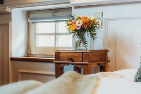 Number 11 Exclusive Guesthouse