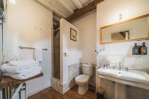 Number 11 Exclusive Guesthouse