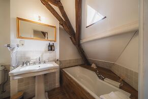 Number 11 Exclusive Guesthouse