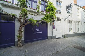 Number 11 Exclusive Guesthouse