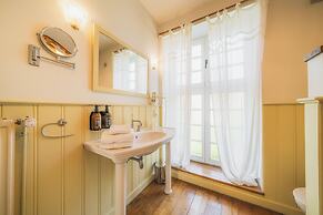 Number 11 Exclusive Guesthouse