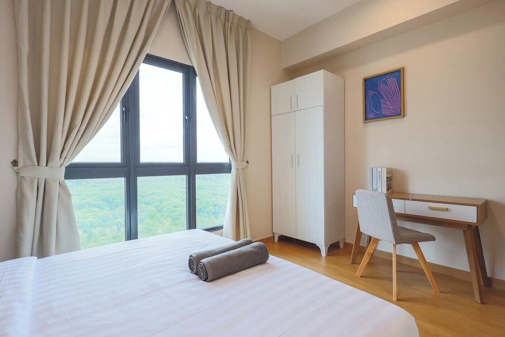 Maya Bay Residence Banting Icon Stay