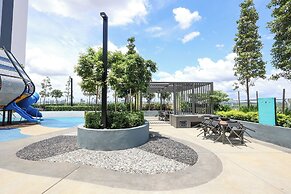 Maya Bay Residence Banting Icon Stay