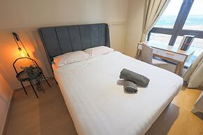 Maya Bay Residence Banting Icon Stay