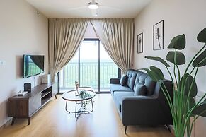 Maya Bay Residence Banting Icon Stay