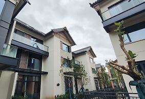Longquan Royal Villa