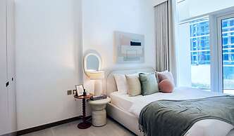 Elegance 1BR Luxury at Missoni