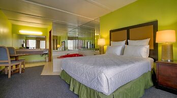 6032 Persepolis Inn