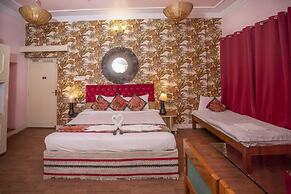 Hotel Pink Palace