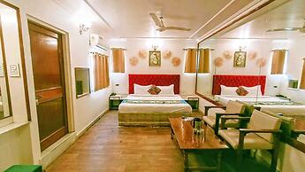 Hotel Pink Palace