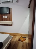 Goroomgo Atithi Restaurant & Guest House