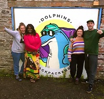 Dolphins Backpackers