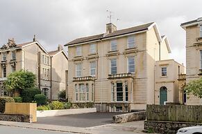 Tyndall's Park - Your Apartment