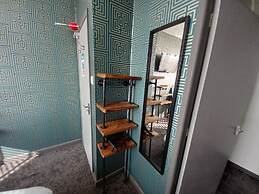 Vinnies Family Hotel