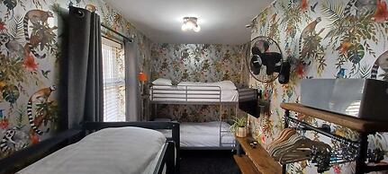 Vinnies Family Hotel