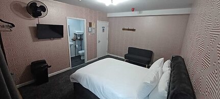 Vinnies Family Hotel