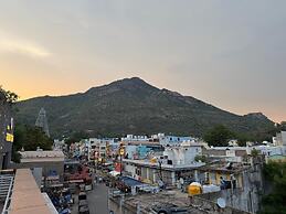 Lingaa's Residency