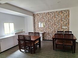Green Valley Suites