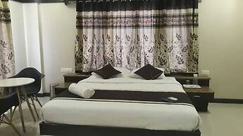 Green Valley Suites
