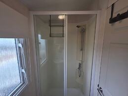 3-bed Caravan, Sleeps 8, Pool & Beach