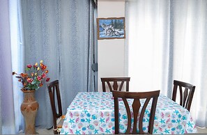 The Blue Apartment 2BR Balcony Seaview