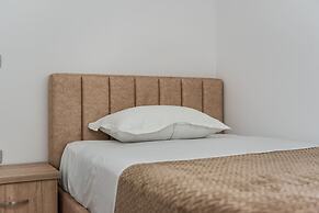 City Escape Apartment Cozy 2BR