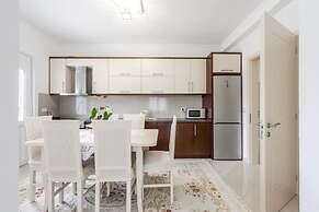 Hometown Apartment 1 Spacious 3BR