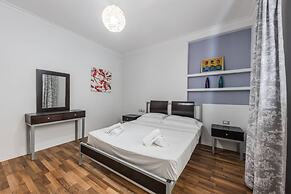 Aqua Vista Apartment