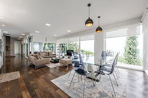 Exclusive Lake Villa 4BR With Private Pool