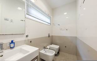 Exclusive Lake Villa 4BR With Private Pool
