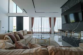 The Panoramic Villa Infinity Pool