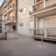 The Luxury Garden Apartment 2BR in Shkod r