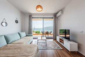 Exclusive Seafront Apartments Apartment 2