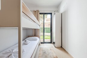 Exclusive Seafront Apartments Apartment 3