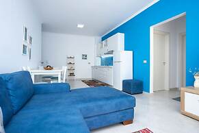 Central Seaview Apartment 2BR in Vlor