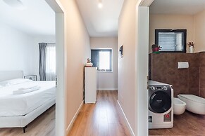 2-br Apartment Close to Radio Shkodra Roger That