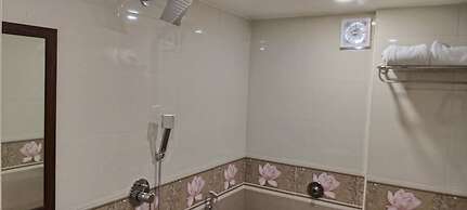 Eastin De Royale