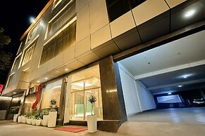 Hotel Grand Regency by JMD Group