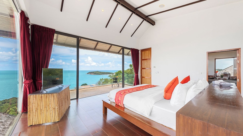 Jasmine Waterslide Villa