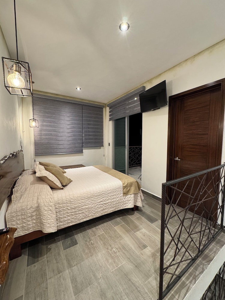 Hotel Bellhouse