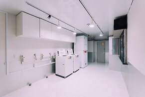 Minimalist Loft 305