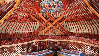 Sputnik Navoi Yort camp