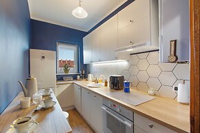 2 Bed Flat - Sleeps 8 - Parking - Wifi