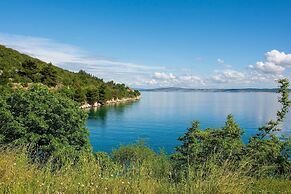Holiday Home Seafront Escape